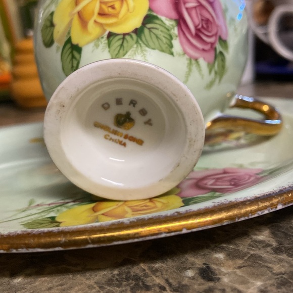 Derby English bone china cup and saucer - Picture 3 of 4